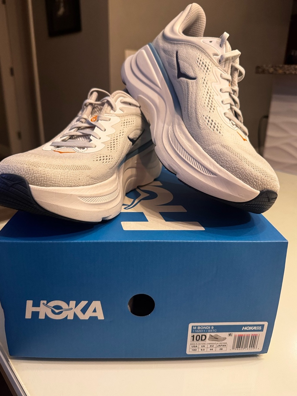 Hoka Bondi 9